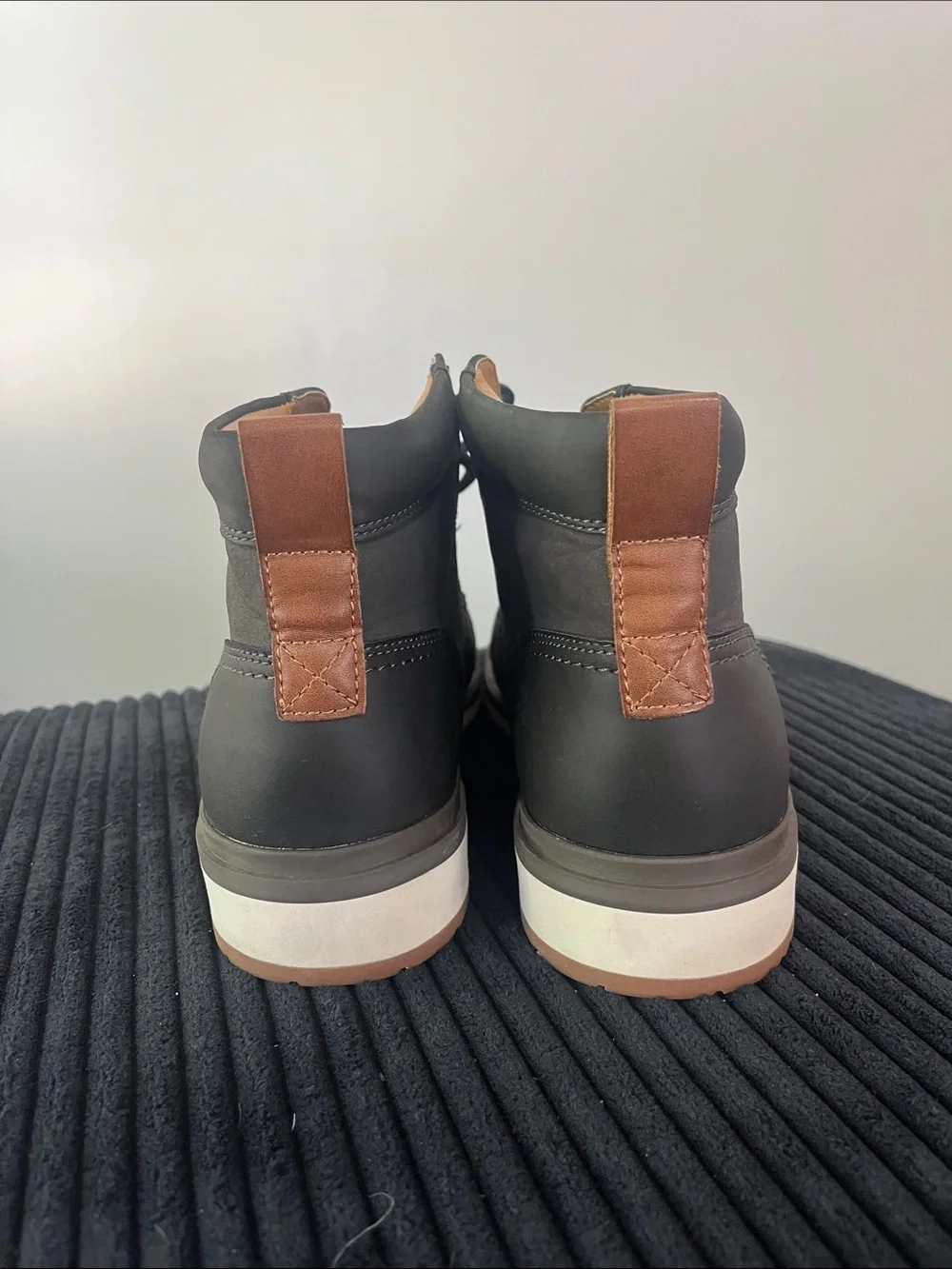 Goodfellow & Co Black and Tan Men’s Chukka Boots
